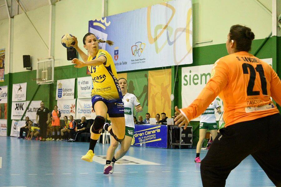 Partido entre Rocasa Gran Canaria y Elche Mustang